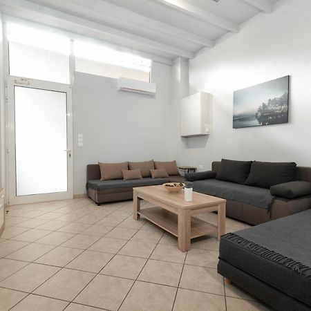 Spacious Apartment-600M From The Subway Atena Exterior foto